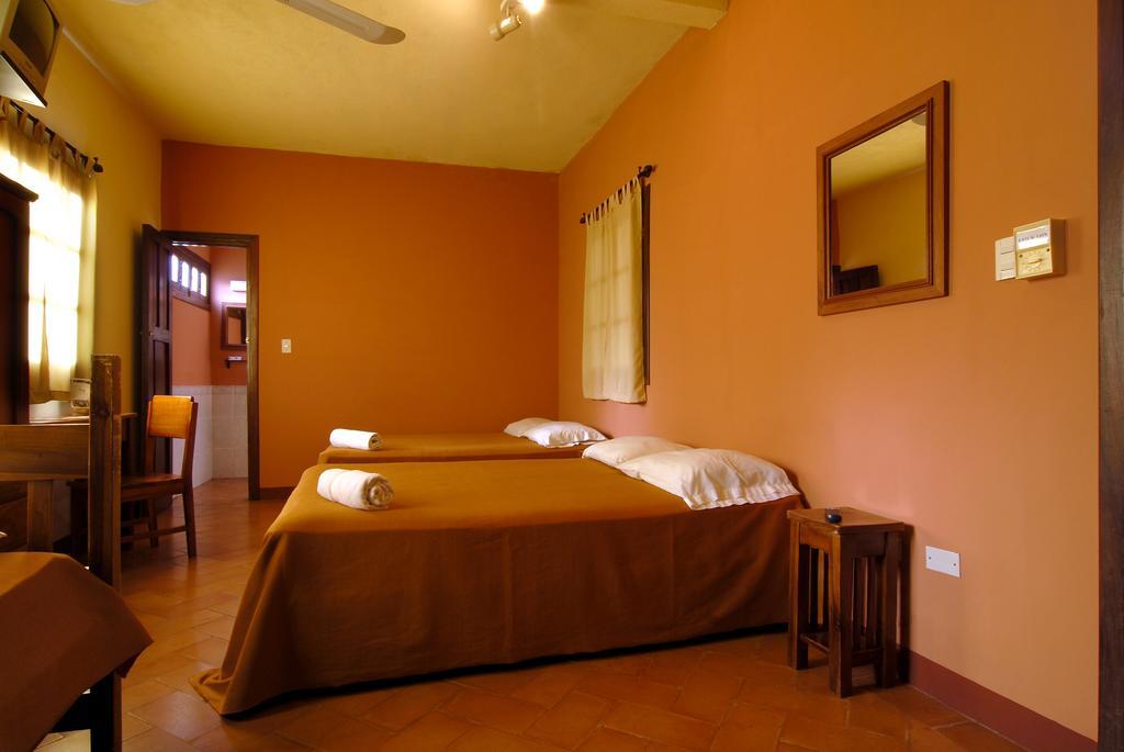 Hotel La Pergola Granada Cameră foto